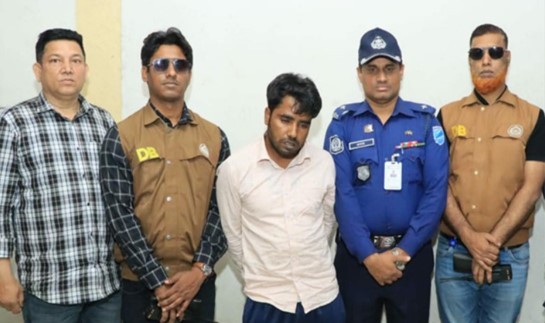 কিশোরীকে ধর্ষণের পর অপহরণ করে হত্যা, সৎ বাবা গ্রেপ্তার